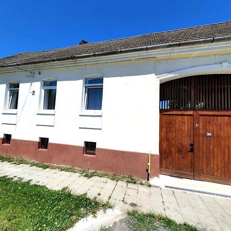 Willa Casa Din Coltul Cetatii Hărman Zewnętrze zdjęcie